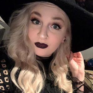 Meet your Posher, Kaitlyn